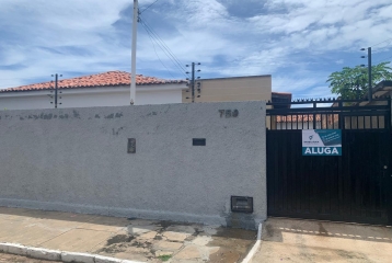 Casa Diponivel para Locação - Bairro Campos